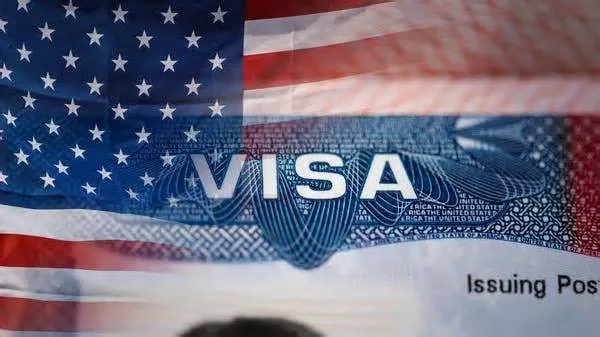 Federal Judge Stops Restrictions on Foreign Students and Journalists' Residency
