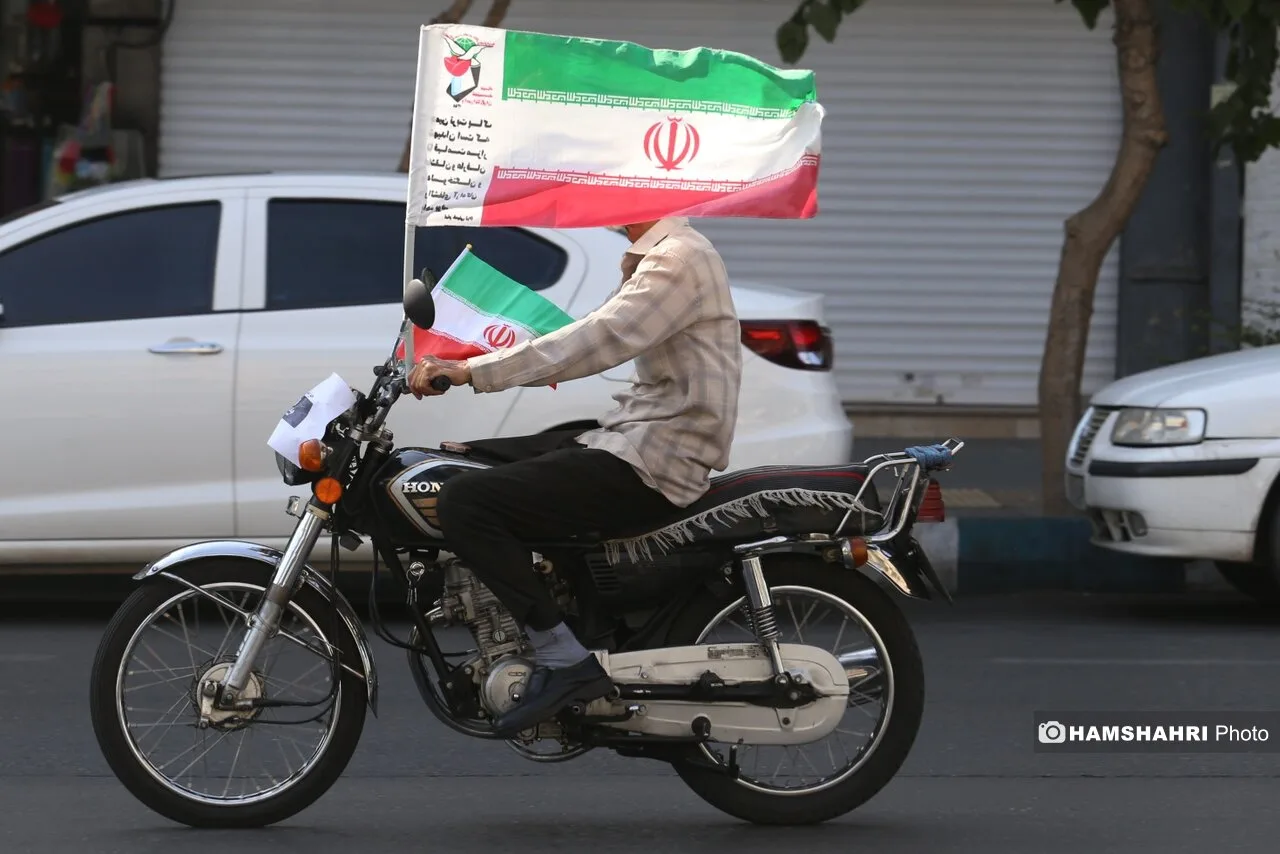 رزمایش موتور سواران جانفدای ایران در تهران برگزار شد