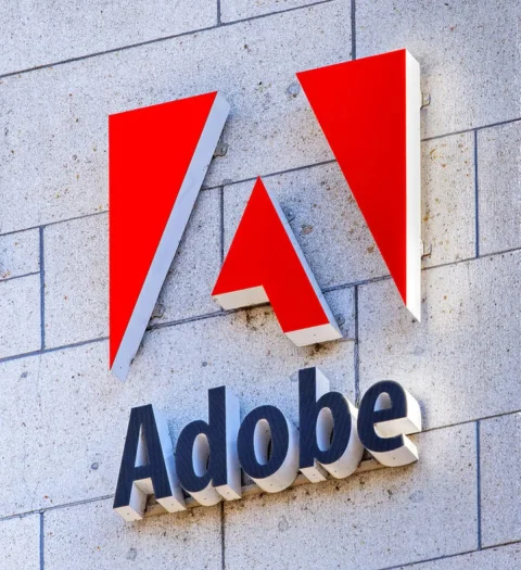 دعوت Adobe از کاربران Figma برای آزمایش ابزار طراحی جدید AI؛ آیا سرمایه‌گذاران باید نگران باشند؟
