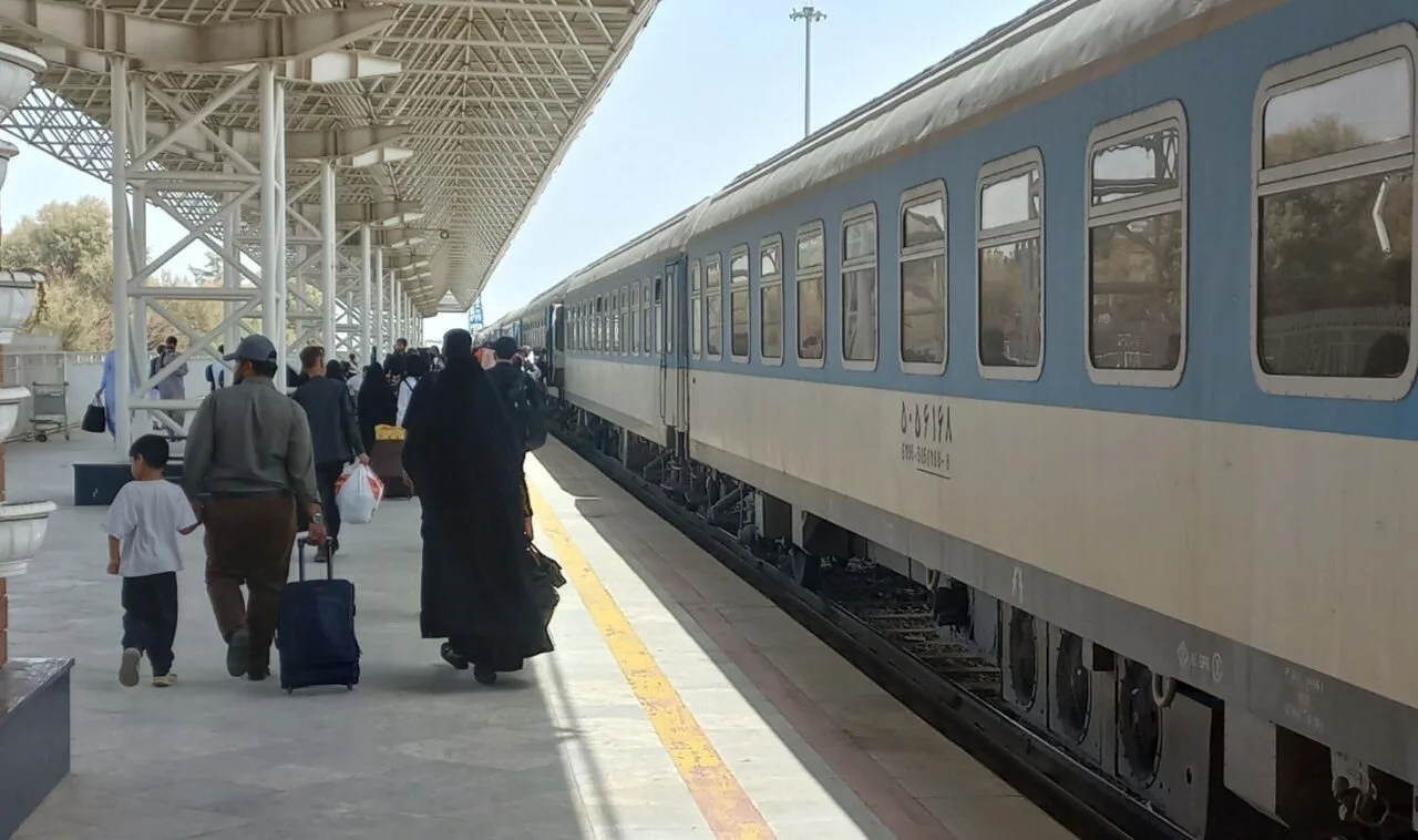 افتتاح مسیر ریلی مستقیم ورامین به مشهد برای تسهیل سفر زائران