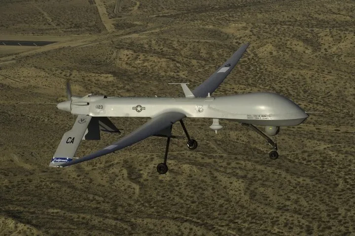 Zerschlagung der amerikanischen Drohne MQ-1 durch die Revolutionsgarde im Hormus-Straße