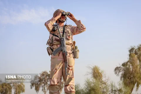 غریب‌آبادی: سرباز نماد مسئولیت‌پذیری و ایستادگی در راه وطن است