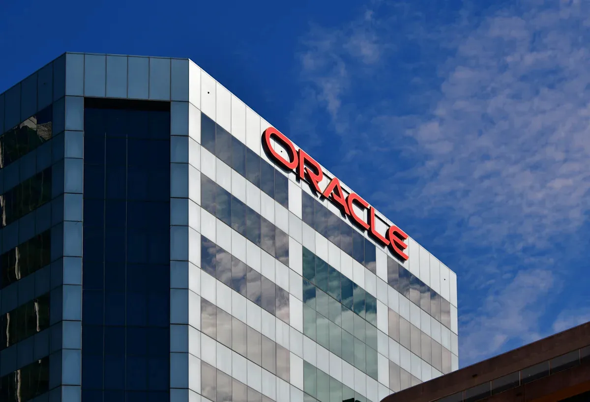 Oracle: تقاضای ابری هوش مصنوعی از عرضه پیشی می‌گیرد