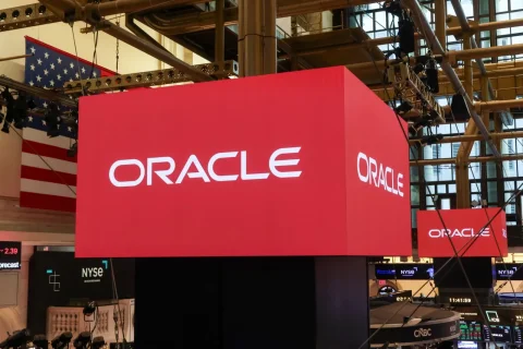 Oracle با تقاضای بی‌سابقهٔ هوش مصنوعی، فروش ابری را فراتر از انتظارات افزایش داد