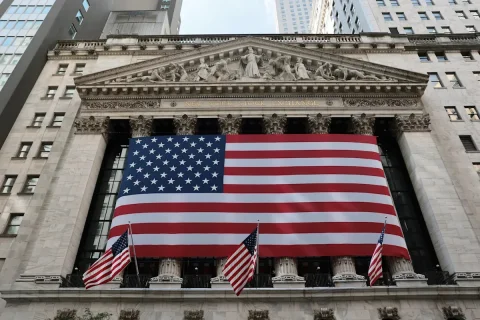 بازار سهام در اوج: صعود داو و S&P 500 با وجود چالش‌های CPI
