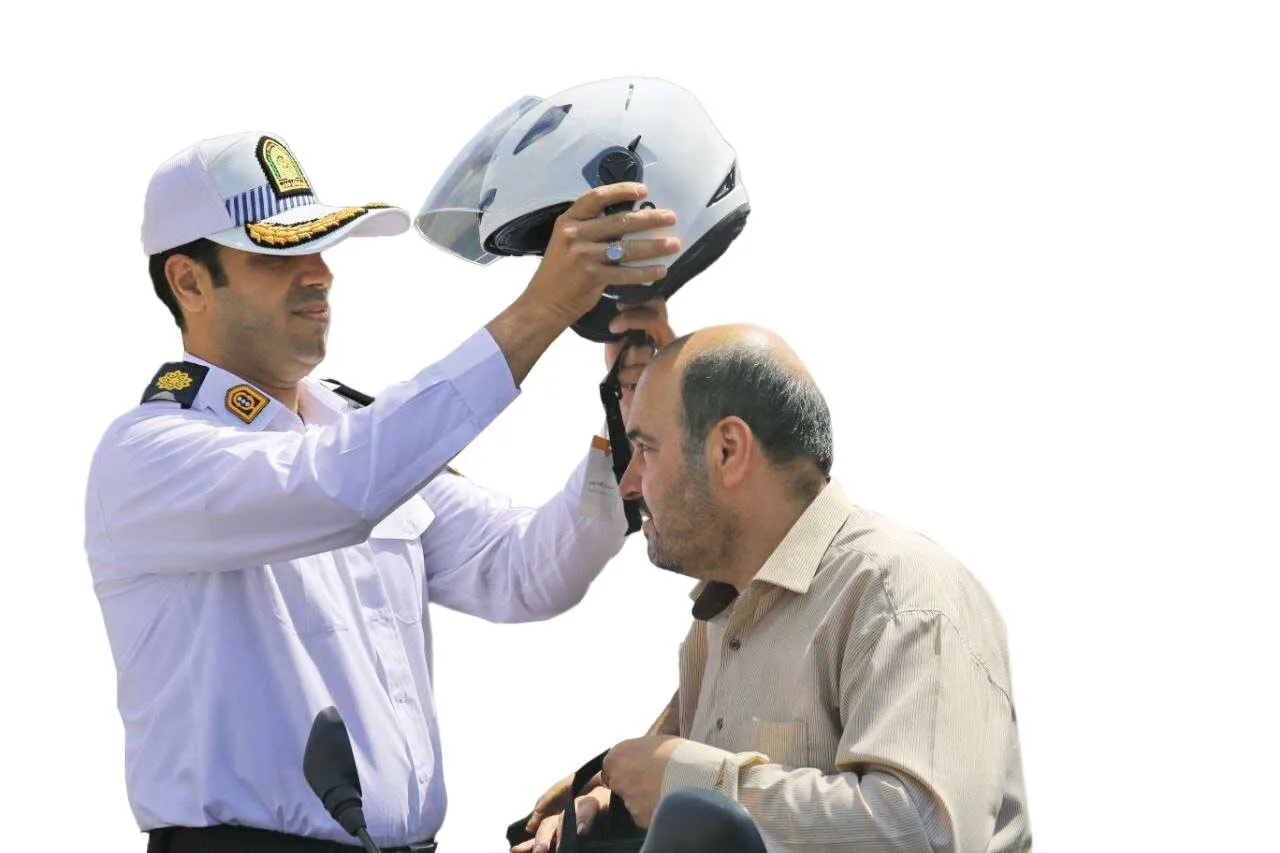 سید ابوالفضل موسوی‌پور: توزیع رایگان کلاه ایمنی در مقابل مدارس آغاز می‌شود