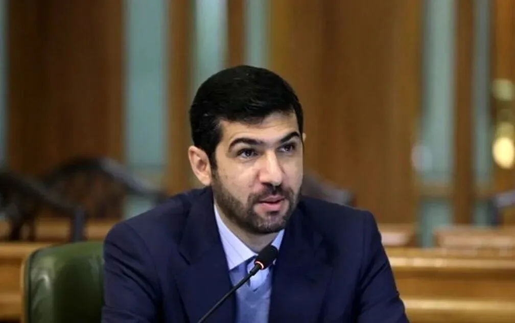 محمد آخوندی بر ضرورت هدفمندسازی یارانه‌های حمل‌ونقل عمومی در تهران تأکید کرد