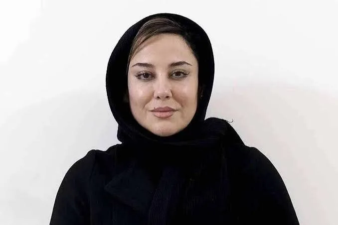 حضور آشا محرابی با استایل مشکی در جشنواره فیلم تورنتو