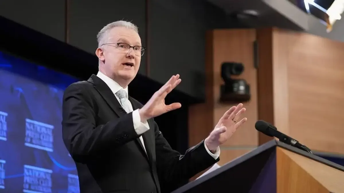 Tony Burke verschärft die Einwanderungspolitik Australiens