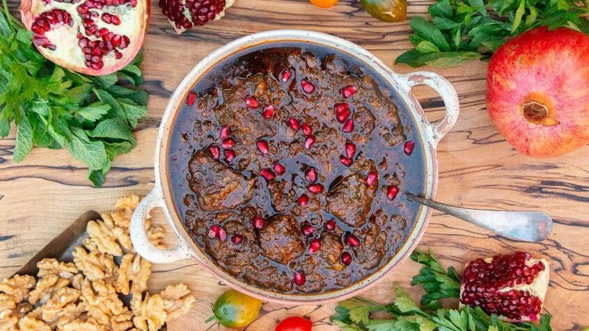 گمج کباب؛ طعمی بی‌نظیر از گوشت و سبزی چوچاق