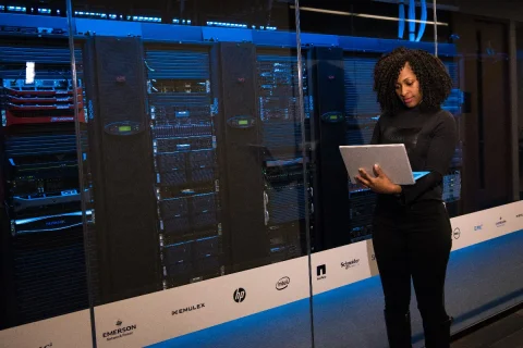 Die strahlende Zukunft von NetApp: Neue Strategie und beispiellose Einnahmen