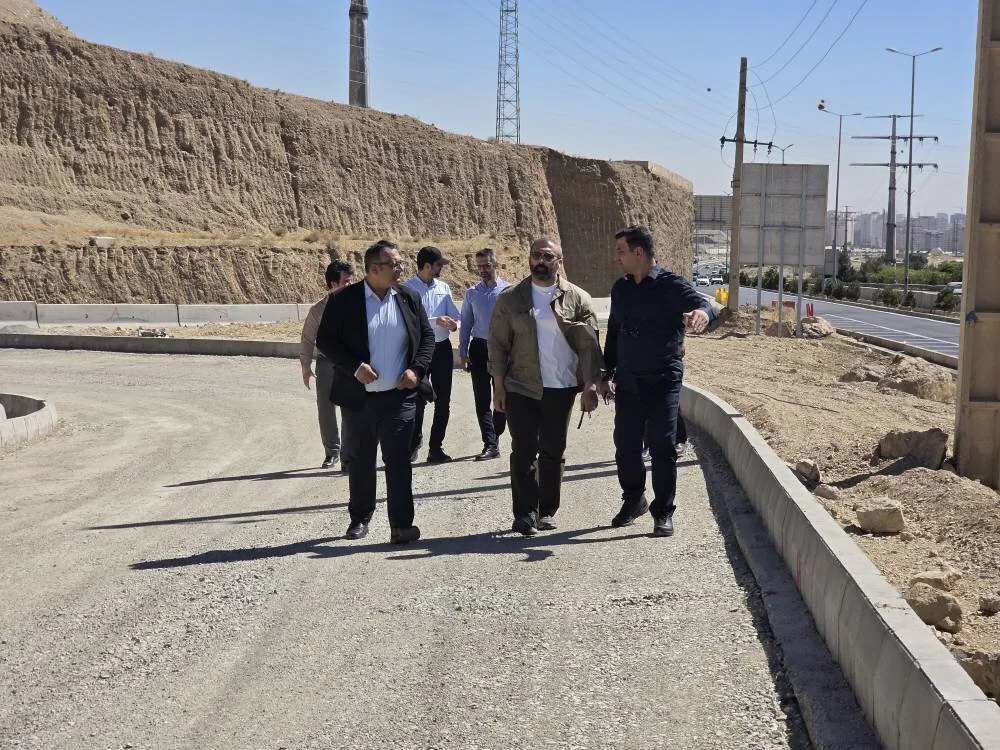 پایان پروژه دوربرگردان بلوار اردستانی تا پایان مهرماه