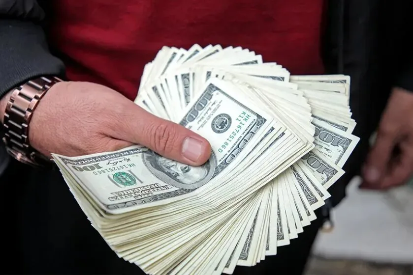 The Rising Trend of Dollar and Euro Rates in Today's Currency Transactions