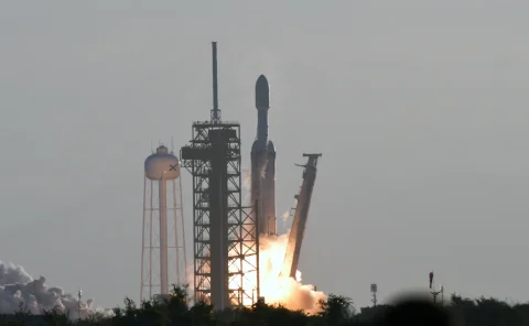 SpaceX زمان‌بندی جدیدی برای راه‌اندازی مراکز داده در فضا اعلام کرد