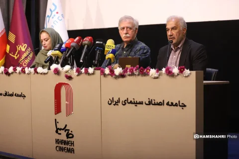 Homayoun Asadian und Mohammad Mahdi Asgarpour bei der Pressekonferenz des Hauses des Kinos