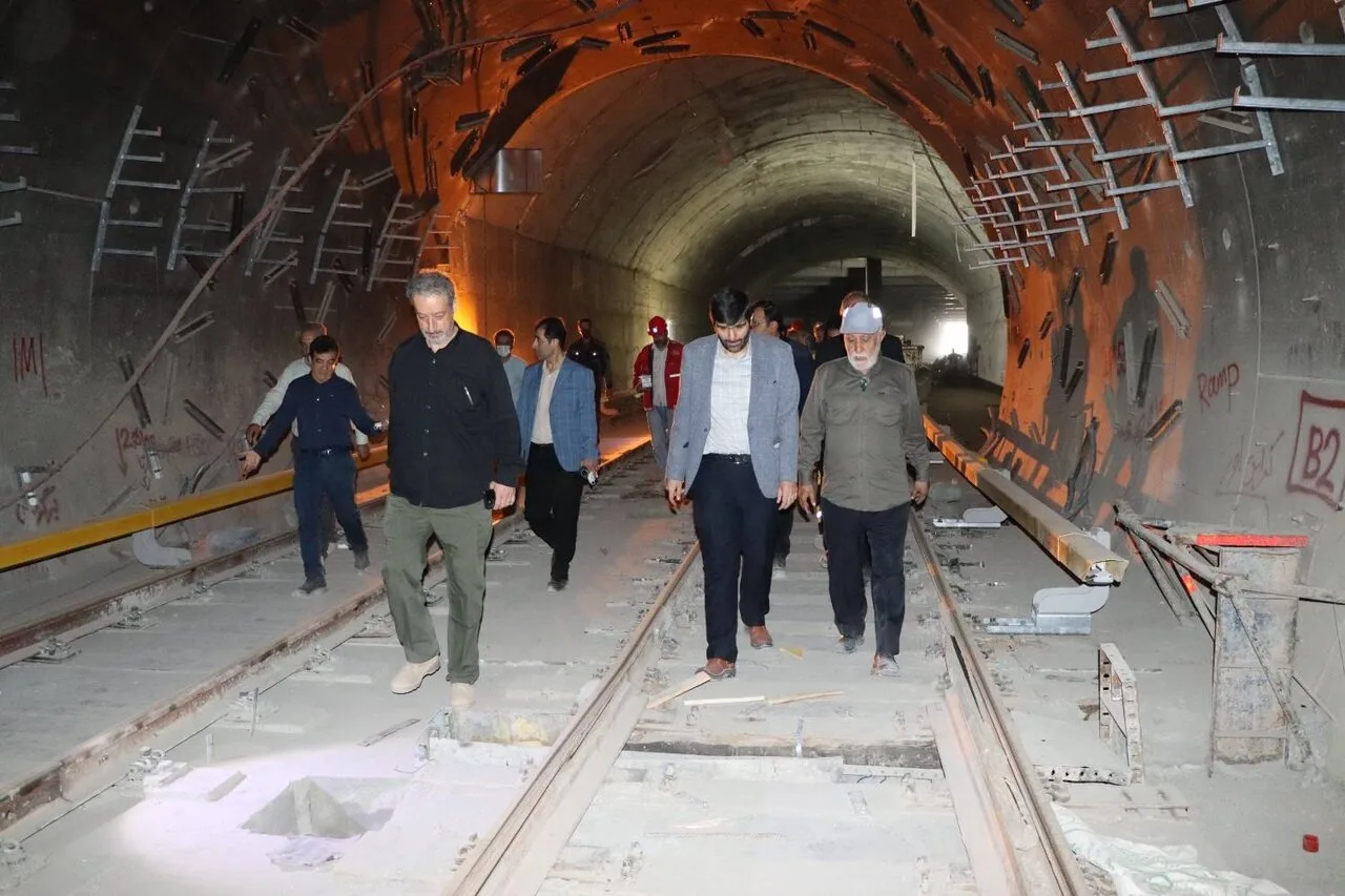 Eröffnung der U-Bahn-Station am Platz des Heiligtums von Hazrat Abdolazim Hasani (a.s.) im Herbst dieses Jahres