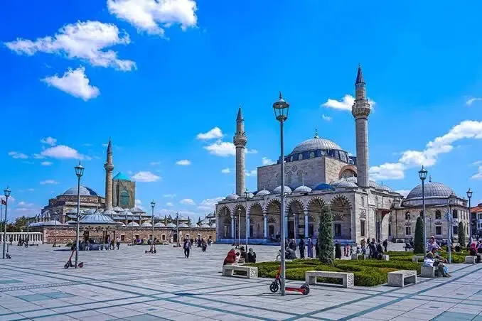 سفر إلى قونية؛ إحياء ذكرى مولانا و ليلة العرس مع وكالة جوان شين سفيد