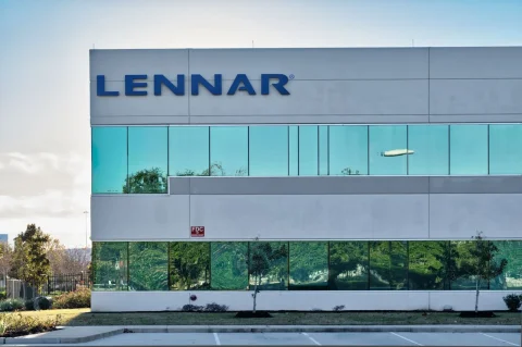 Has Lennar's stock retreated from the S&P 500?