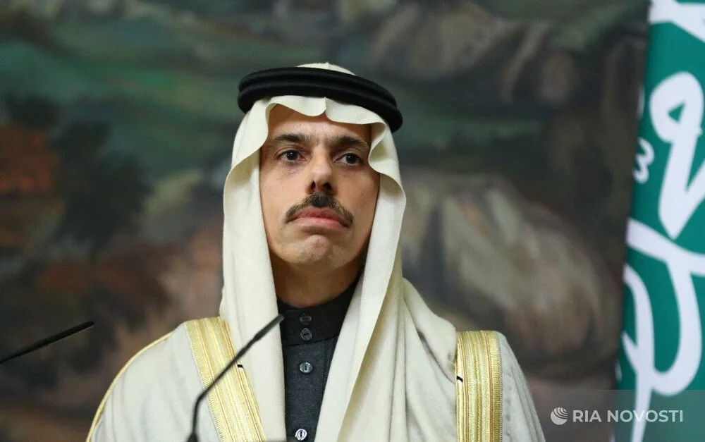 گفت‌وگوی تند و جنجالی وزیران خارجه عربستان و انگلیس