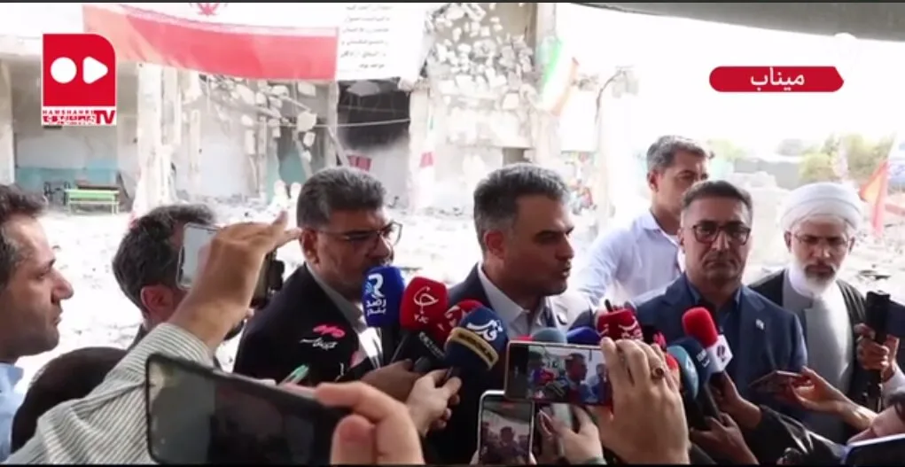 سید علی کاظمی بر مزار شهید ماکان نصیری در میناب حضور یافت
