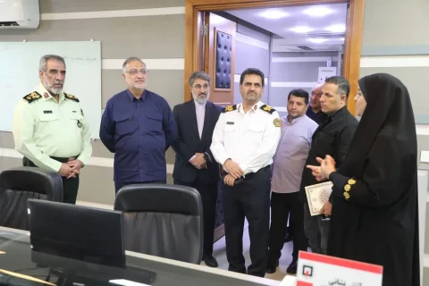 علیرضا زاکانی در مرکز کنترل ترافیک: ترافیک تهران در روز چهارم مهر روان است