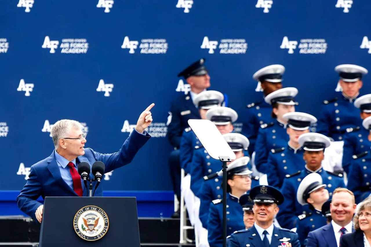 U.S. Air Force Secretary Announces Deployment of Offensive Weapons in Space