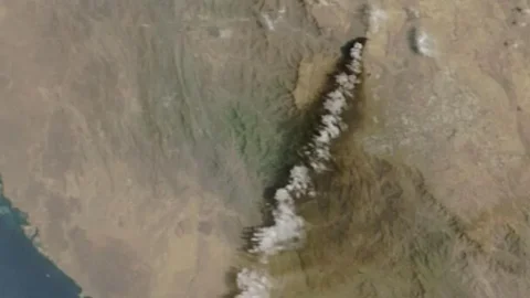 عربستان سعودی: پاسخ قاطع به حملات حوثی‌ها خواهیم داد