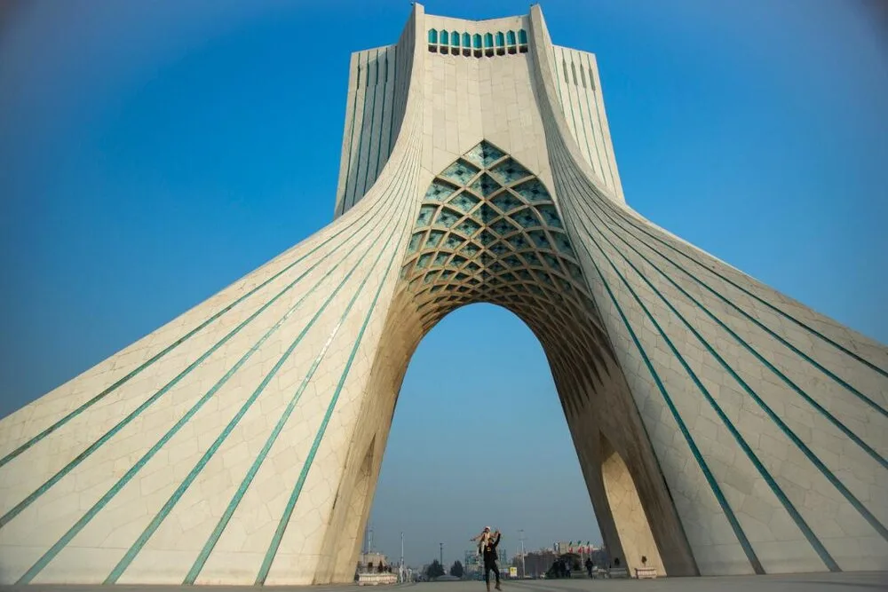 برج آزادی تهران امشب به مناسبت استقلال مکزیک نورپردازی می‌شود