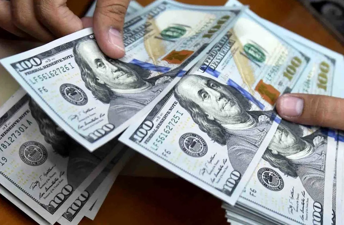 کاهش قیمت دلار در بازار آزاد با امید به مذاکرات عباس عراقچی