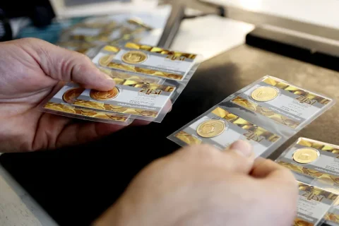 Der Preis für Gold und Münzen reagierte auf die verschobene Oman-Sitzung
