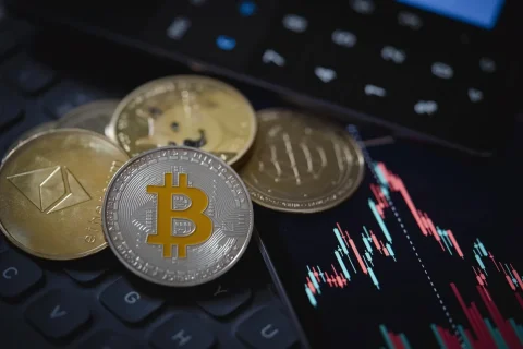 تحول بزرگ در بازار: صندوق‌های ETF ارزهای دیجیتال در سال ۲۰۲۶
