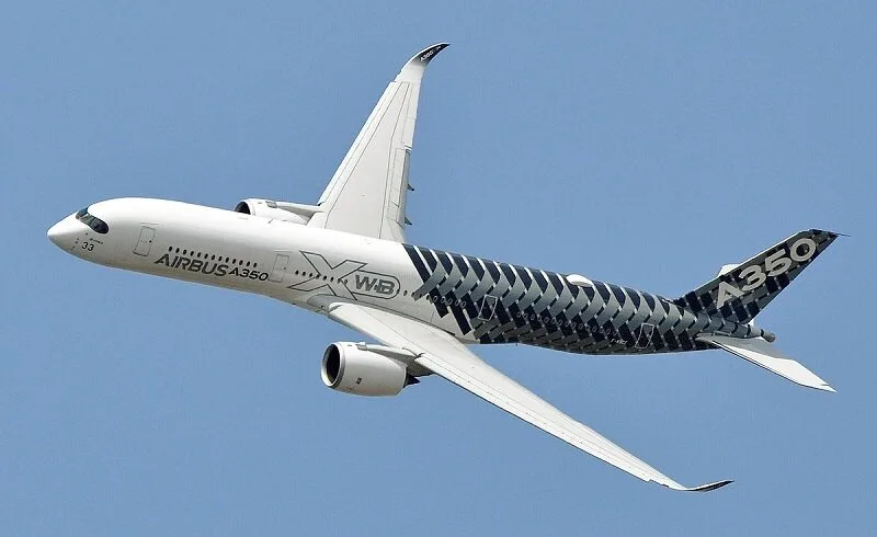 ایرباس A350 در آسمان: تیک آف تماشایی این غول هوایی