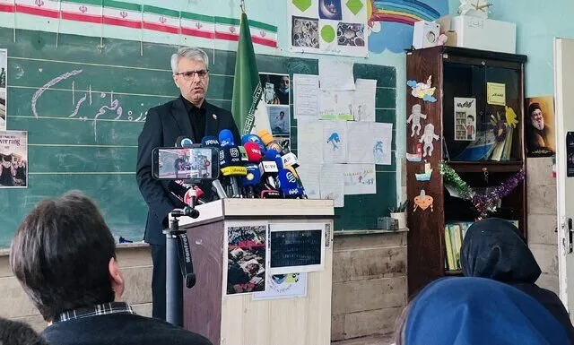 بقایی: گفتوگو کارآمدترین سلاح در برابر تهدیدهاست