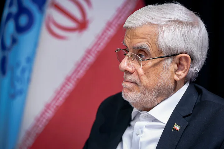 Aref: We Are Ashamed of the People; Hope for the Return of the U.S. to the Agreement