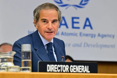 Der Generaldirektor der Internationalen Atomenergiebehörde fordert Iran auf, die Zusammenarbeit wieder aufzunehmen