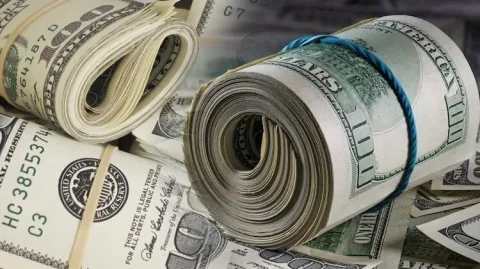 افزایش ناگهانی قیمت دلار تحت تأثیر اظهارات مقامات گروه هفت