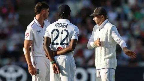 Alastair Cook: England gegen Pakistan 'außer Kontrolle' war