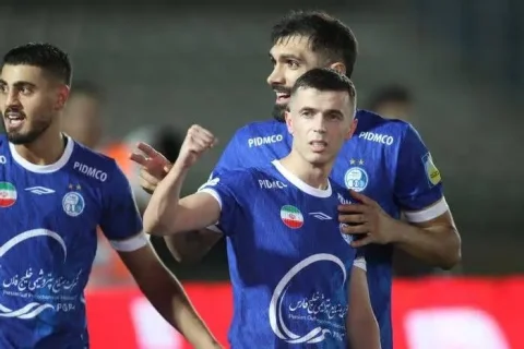 Esteghlal, Tractor und Gol Gohar; Beginn des asiatischen Abenteuers