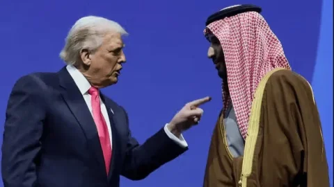 عربستان سعودی به دنبال حمله گسترده به یمن است