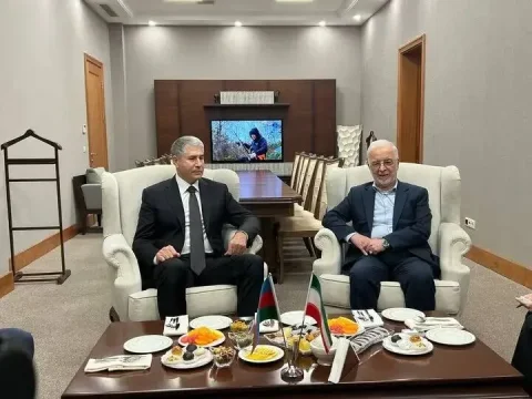 اسکندر مومنی: همکاری‌های امنیتی و مرزی ایران و جمهوری آذربایجان توسعه می‌یابد
