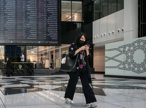 بورس تهران همچنان در مسیر نزولی؛ کاهش ۸۴ هزار و ۸۰۲ واحدی شاخص کل