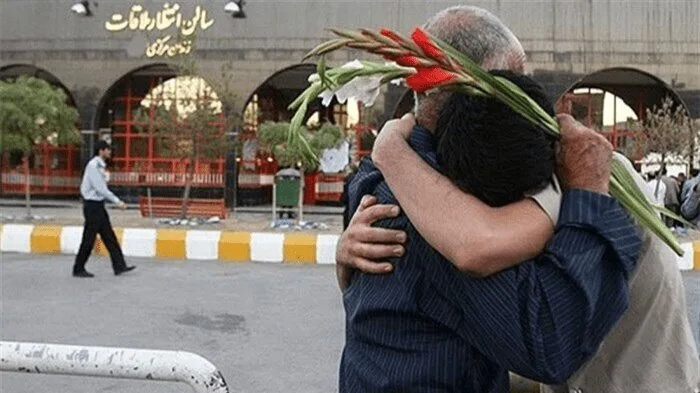 باشگاه پرسپولیس ۴ زندانی را آزاد کرد و امید را به زندگی برگرداند