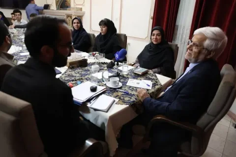 محمدرضا عارف بر ضرورت حمایت از نخبگان و تغییر ذهنیت جهانی نسبت به ایران تأکید کرد