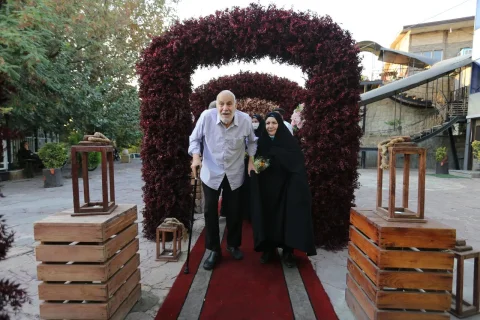 ثبت ۱۲ هزار ازدواج پس از ۶۰ سالگی در کشور