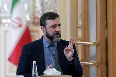 غریب‌آبادی: استفاده از ورزشگاه «لامرد» برای تست سلاح جنایت جنگی است