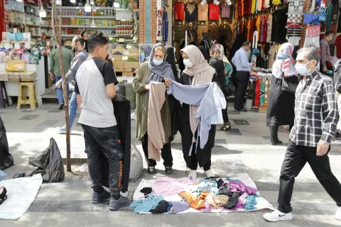 مدیریت فعالیت بساط‌گستران در بازار تهران با زمان‌بندی مشخص