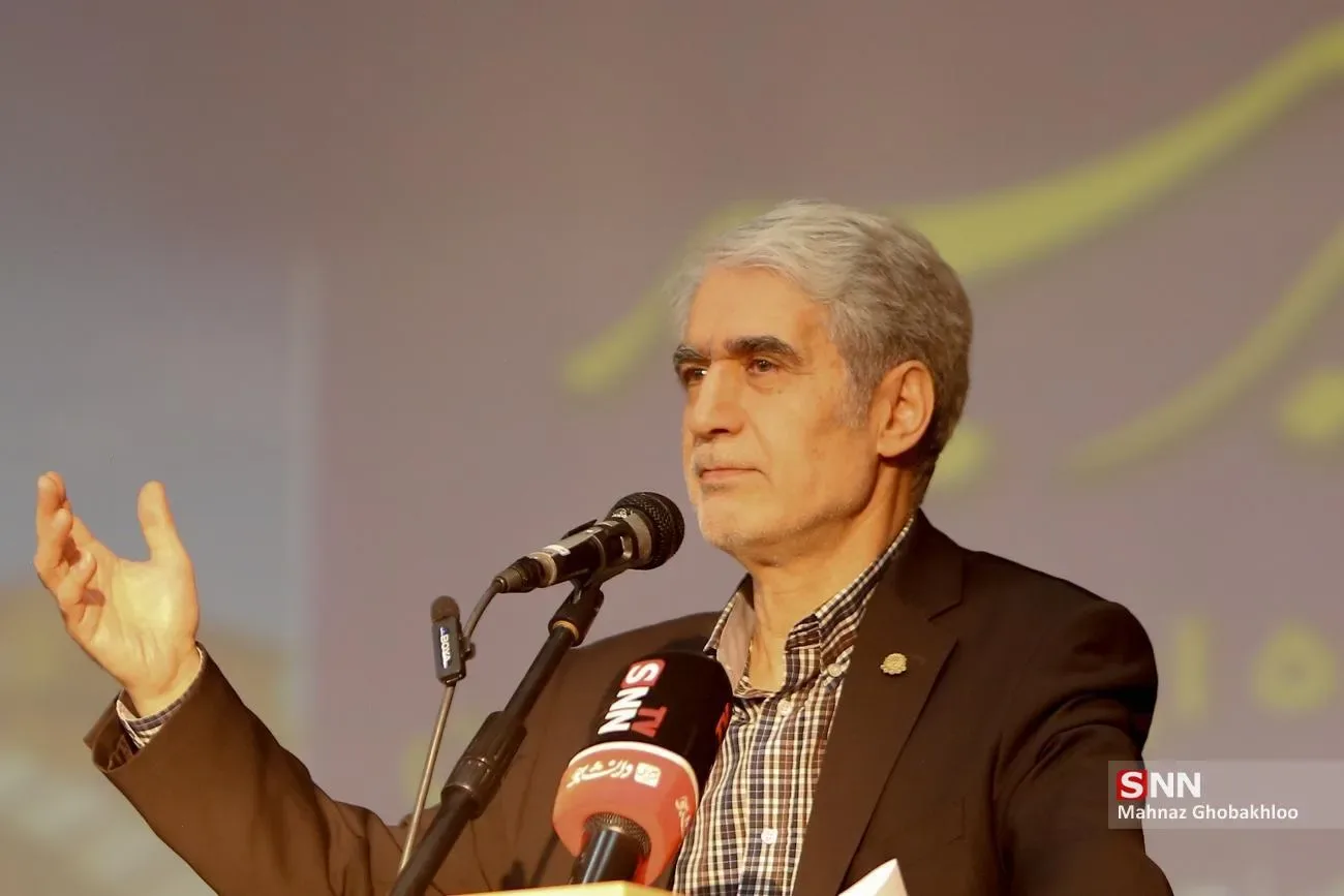 عباس سروش: سرمایه انسانی دانشگاه را باید حفظ کنیم