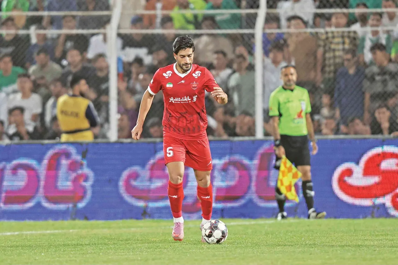 حسین ابرقویی از رقابت در پرسپولیس و یاسر آسانی میگوید