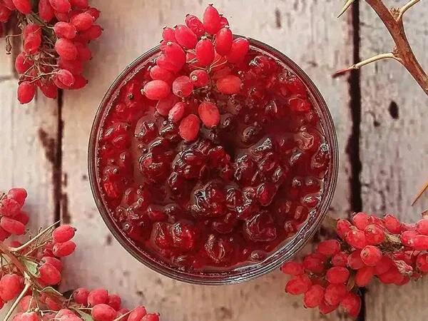 مربای زرشک تازه؛ طعمی یاقوتی برای صبحانه‌های خوشمزه