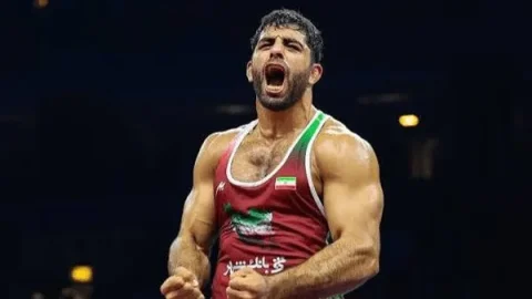 محمدهادی ساروی به نیمه‌نهایی کشتی قهرمانی جهان رسید